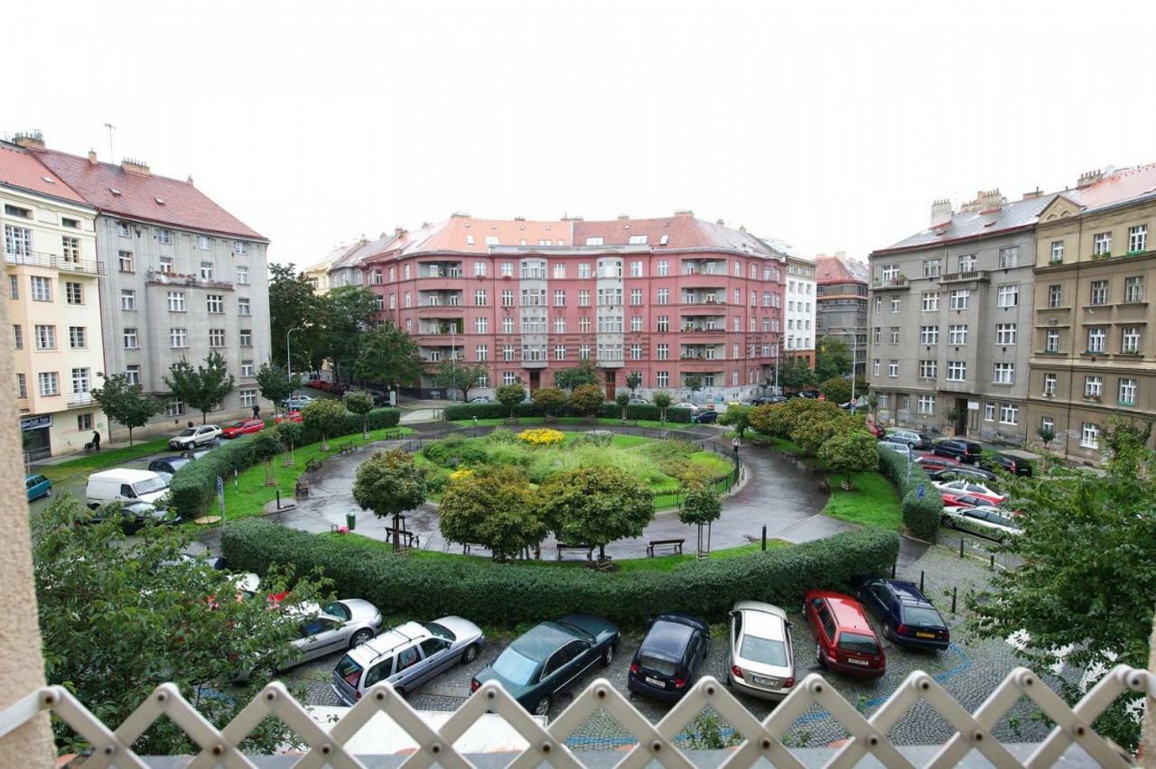 Cosy Apartment Under The Tower Prague Extérieur photo