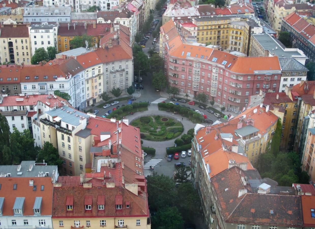 Cosy Apartment Under The Tower Prague Extérieur photo