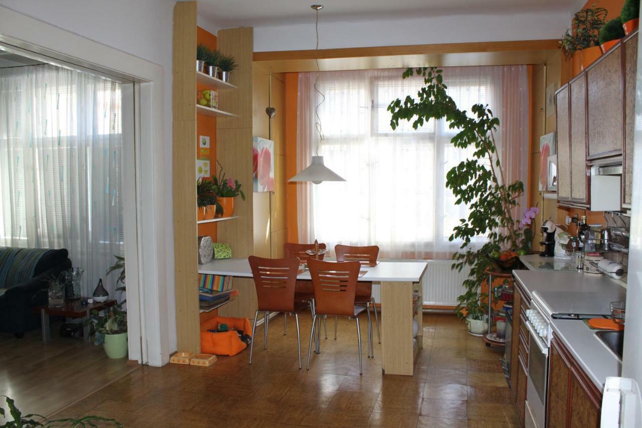 Cosy Apartment Under The Tower Prague Extérieur photo